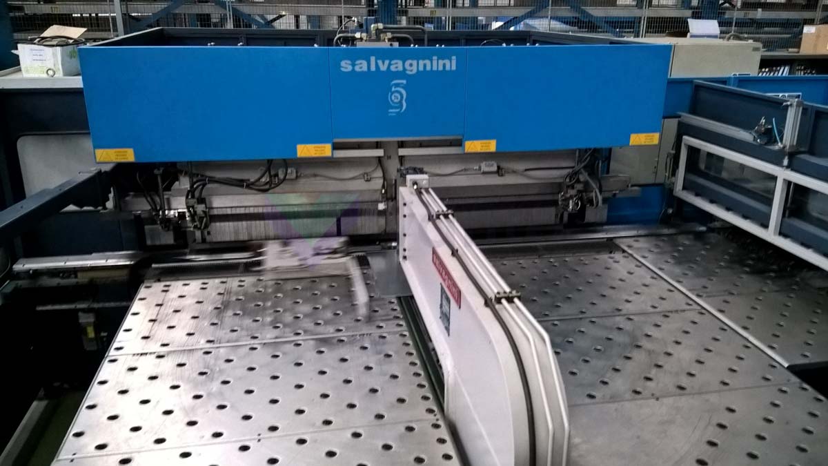 What are panel bending machines or benders?