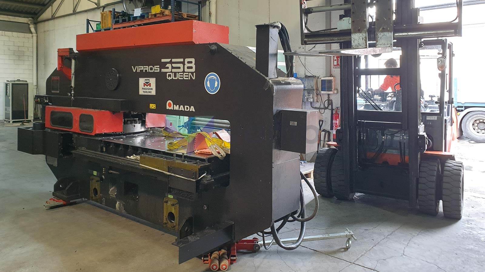 AMADA VIPROS 358 QUEEN CNC punching machine (1998) id10335