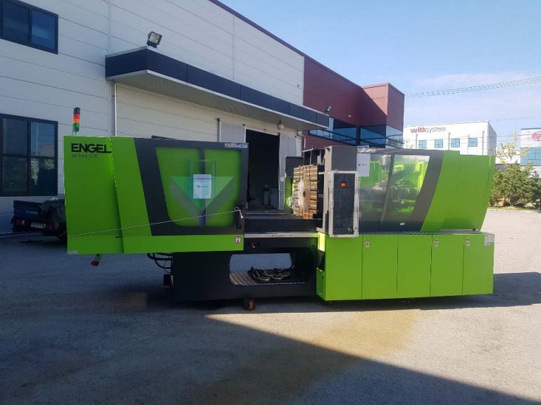 ENGEL VICTORY VC 500 / 220 TECH PRO 220t injection molding machine