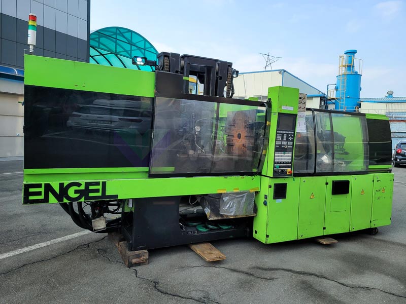 ENGEL VICTORY VC 500 / 150 TECH PRO 150t injection molding machine (2003) id10532