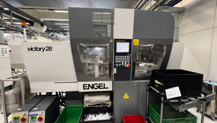 2 x combo ENGEL VICTORY VC 80 / 28 TECH 28t injection molding machine (2007) successfully sold to Lithuania