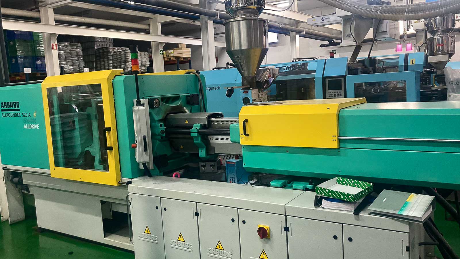 ARBURG 520 A ALLROUNDER 1500 - 800 150t injection molding machine (2010) id10773