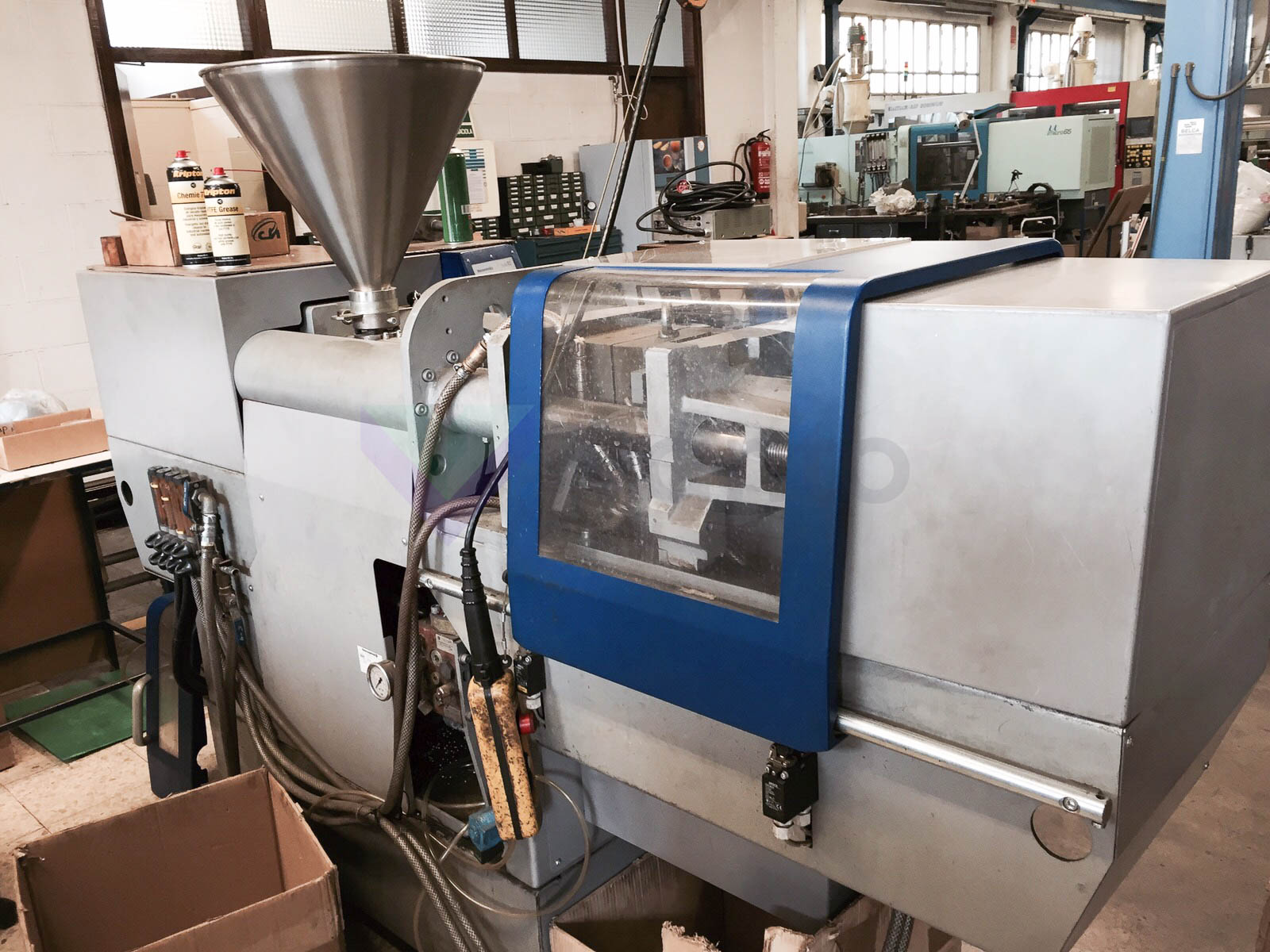 BATTENFELD PLUS 350/75 35t injection molding machine (2004) id5240