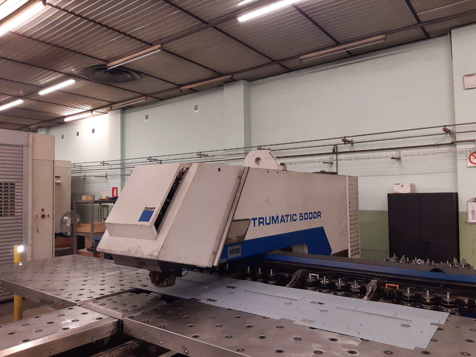 Punzonatrice CNC TRUMPF TRUMATIC 5000R (2004) id10966
