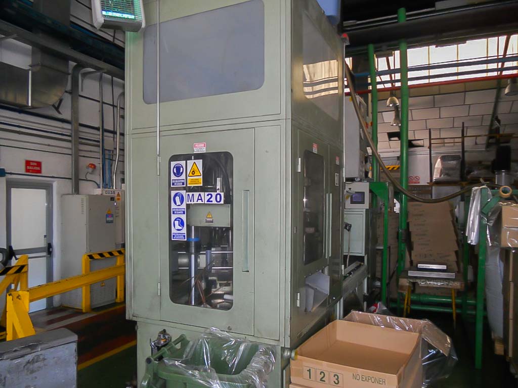 AOKI SBIII-100-20 PET Injection stretch blow molding machine (1997) id5005