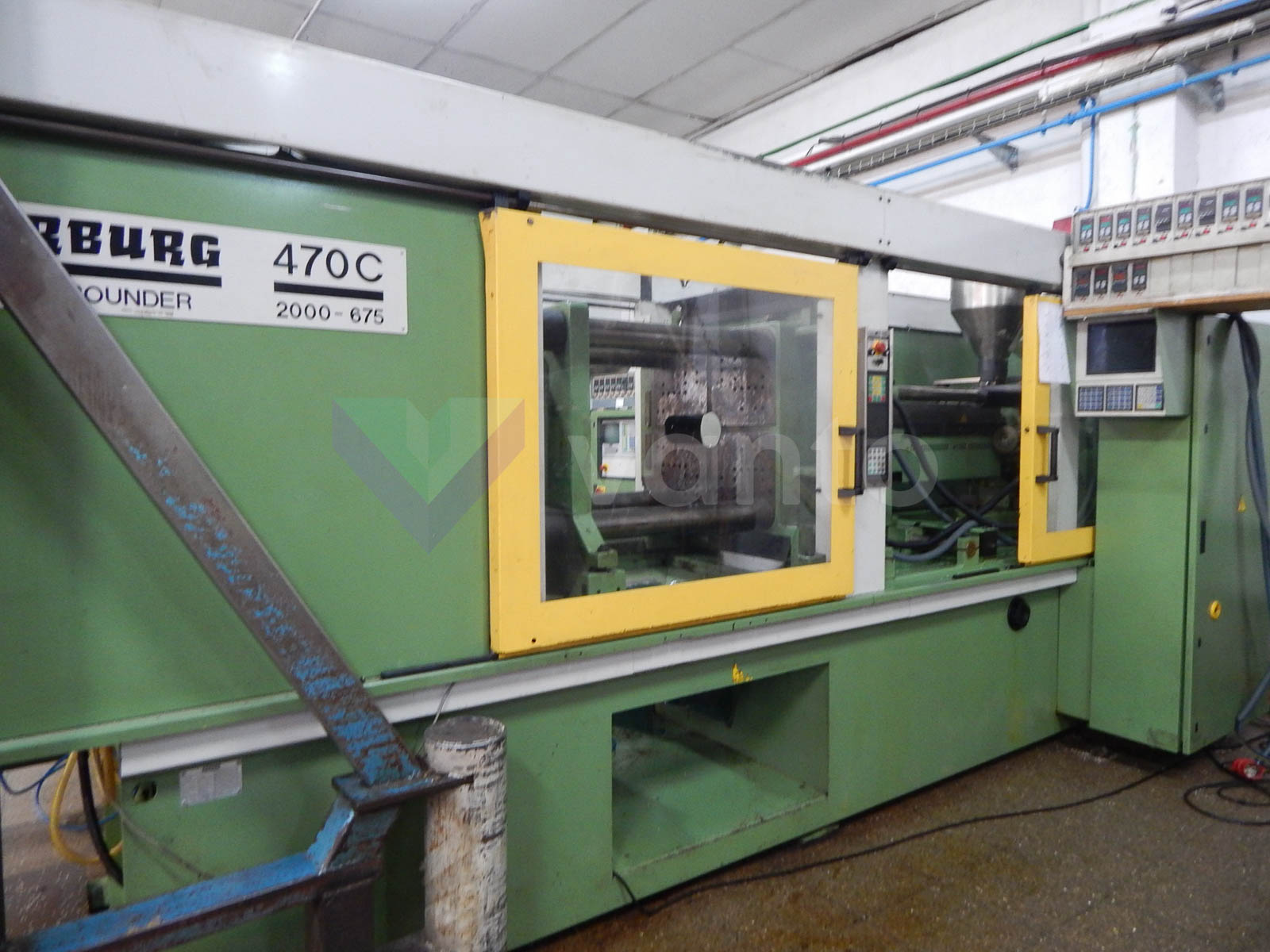 ARBURG 470 C 2000 - 675 200t injection molding machine (1994) id5131