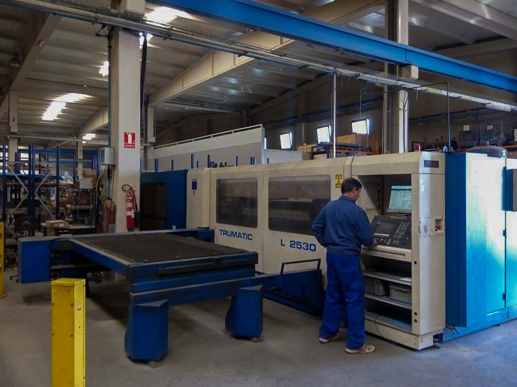 TRUMPF TRUMATIC L2530 Laser cutting machine (CO2) (1998) id5060