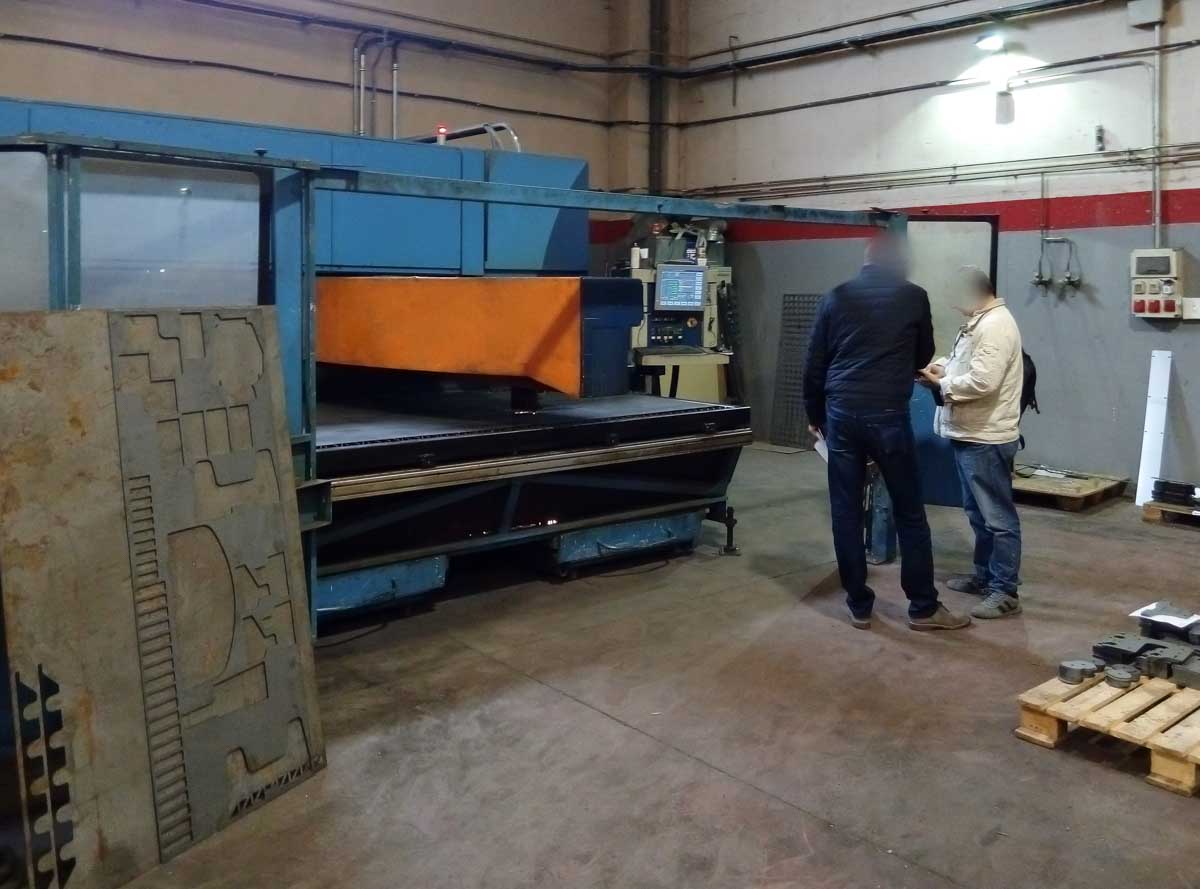 PRIMA INDUSTRIE PLATINO PL3000 Laser cutting machine (CO2) (1998) id5379