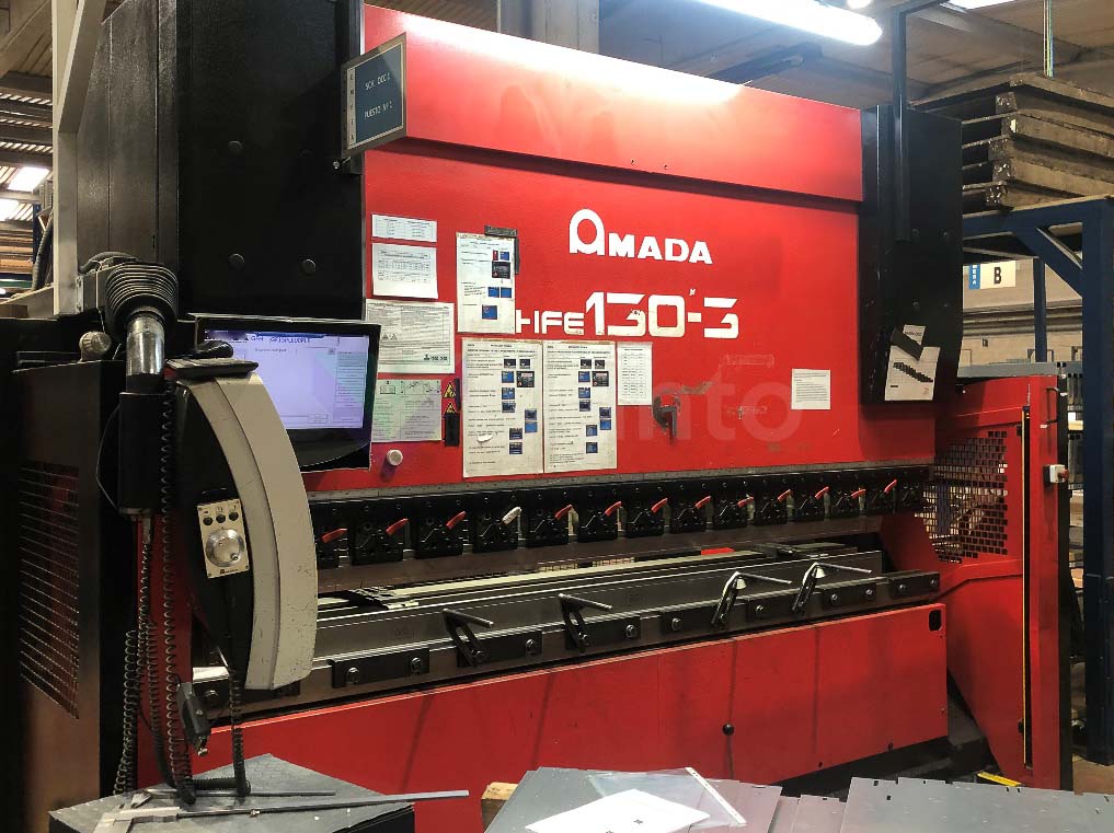CNC abkant AMADA HFE 130-3 (2003) id10537