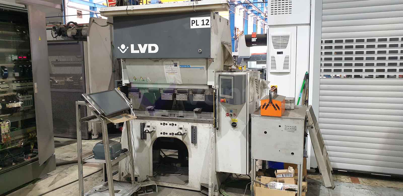 Piegatrice CNC LVD DYNA-PRESS 24/12 (2016) id10542