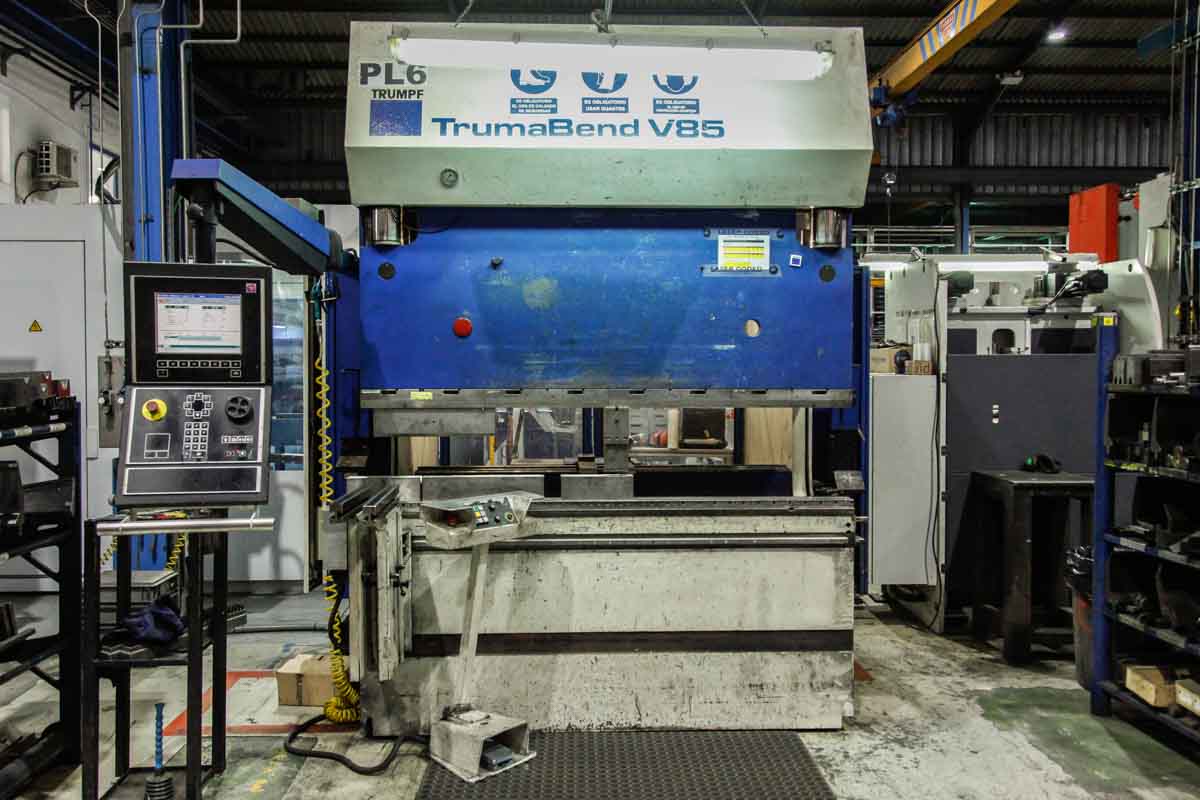 Piegatrice CNC TRUMPF TRUMABEND V85 (2004) id5696