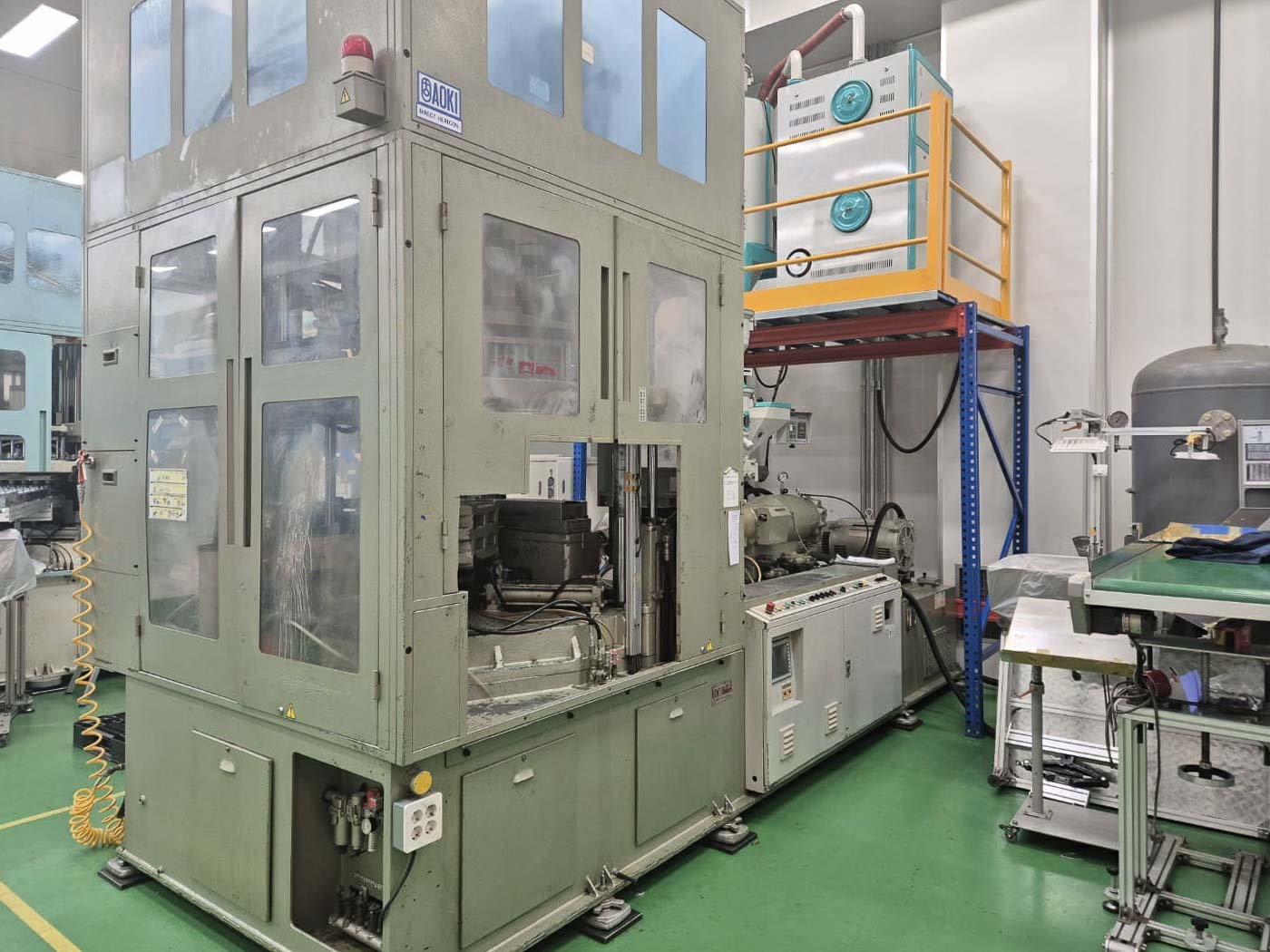 AOKI SBIII-500-150S PET Injection stretch blow molding machine (2006) id11242