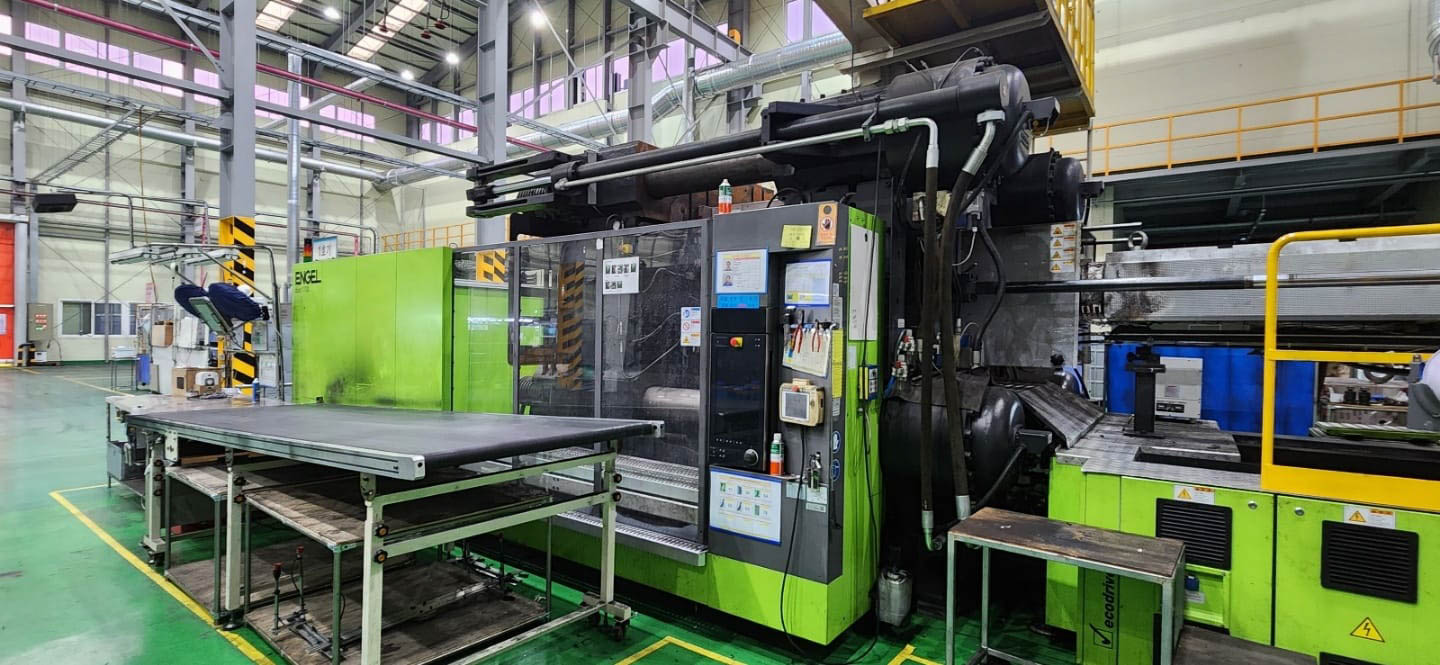 Machine de moulage par injection 1700t ENGEL DUO 16050 / 1700 PRO (2016) id11346