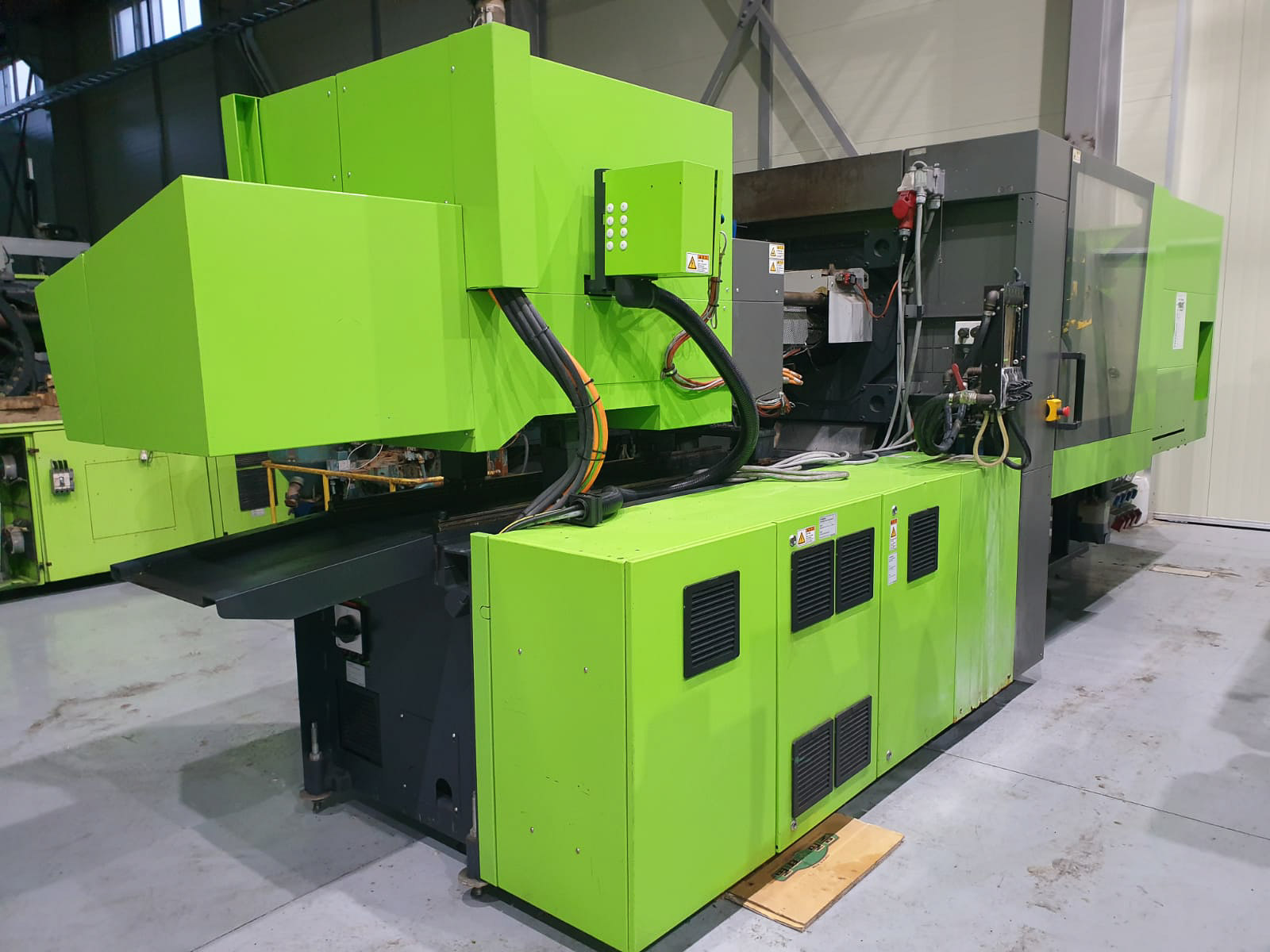 ENGEL E-MAC 740 / 180 PRO 180t injection molding machine (2014) id10993