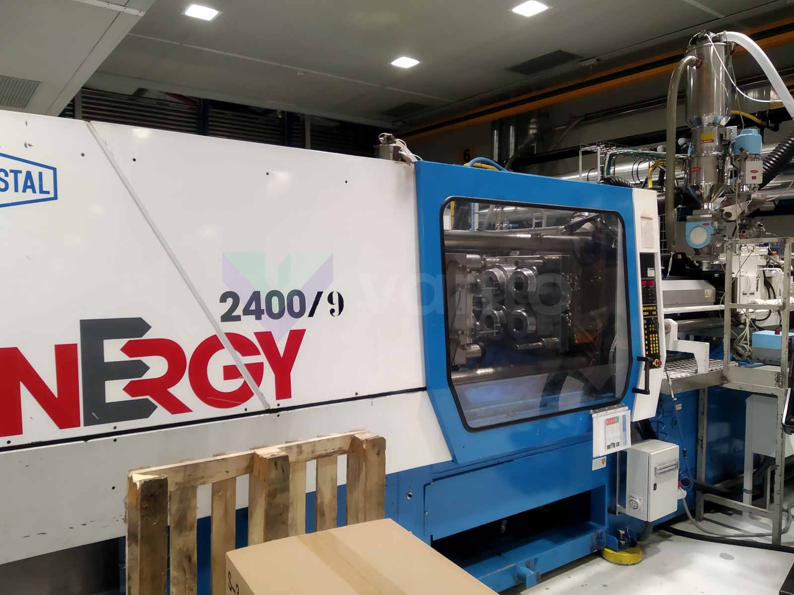 NETSTAL Synergy 2400 DSP2 900SYN 240t injection molding machine (2002) id10621