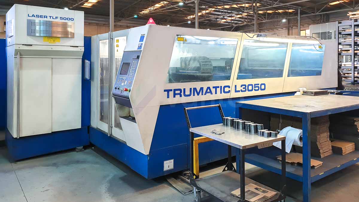 TRUMPF TRUMATIC L3050 Laser cutting machine (CO2) (2002) id10111