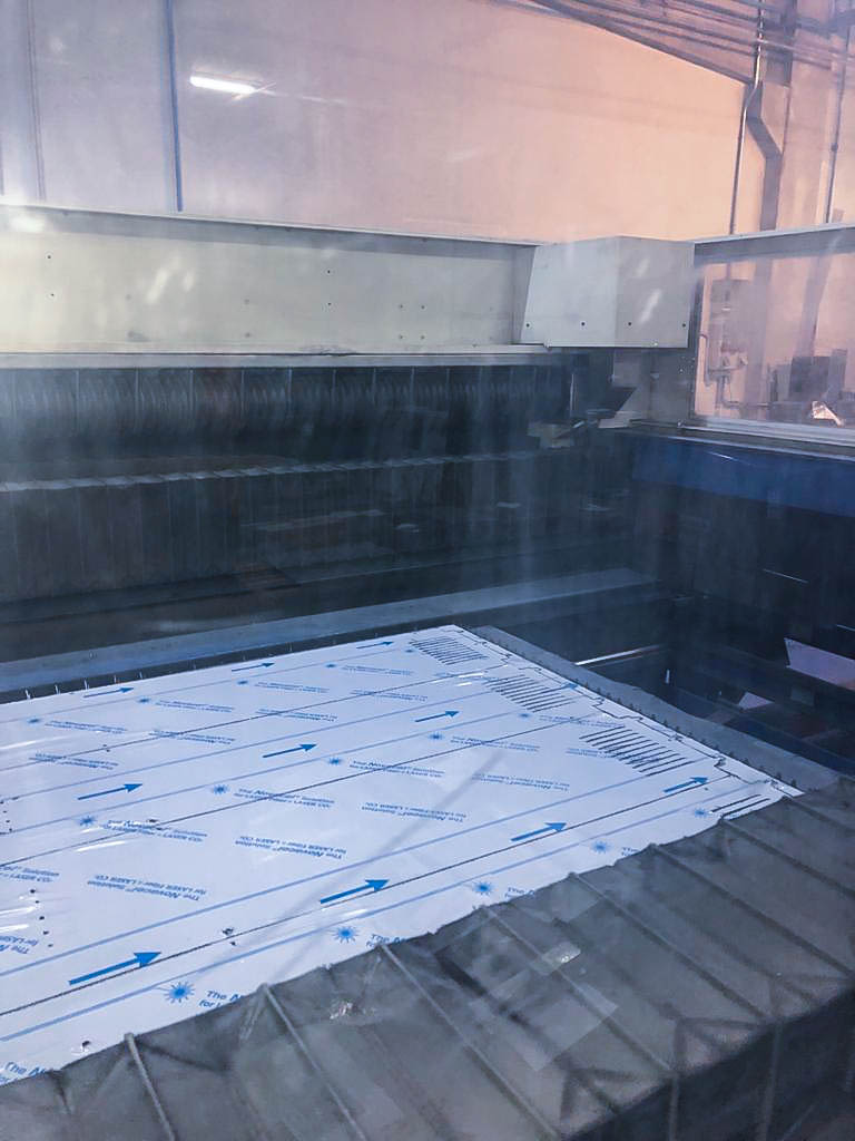 TRUMPF TRUMATIC L3030 Laser cutting machine (CO2) (2006) id10183