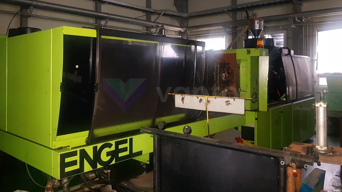 ENGEL ES 1050 / 200 HL-SL 200t injection molding machine (2002) id10205