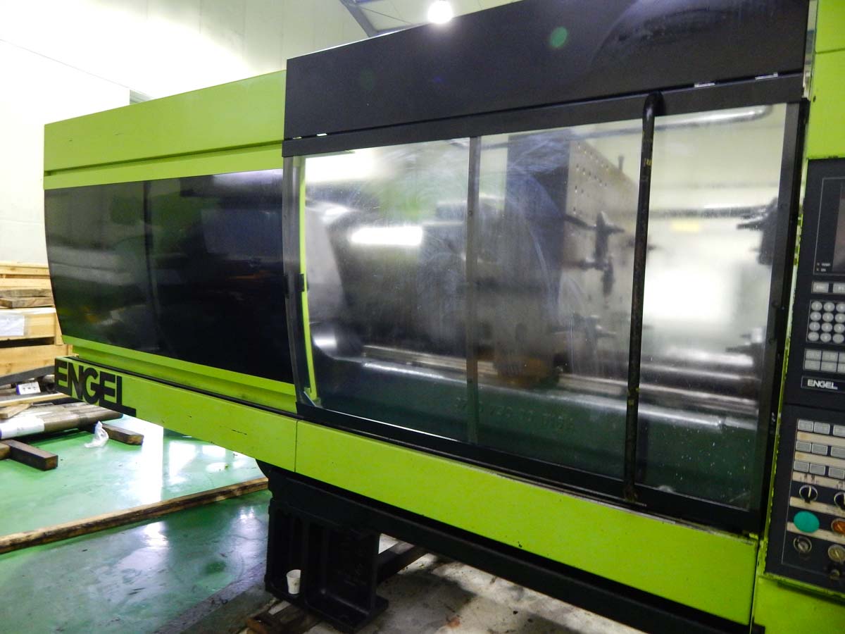 ENGEL ES 1800 / 300 HL 300t injection molding machine (2001) id10193