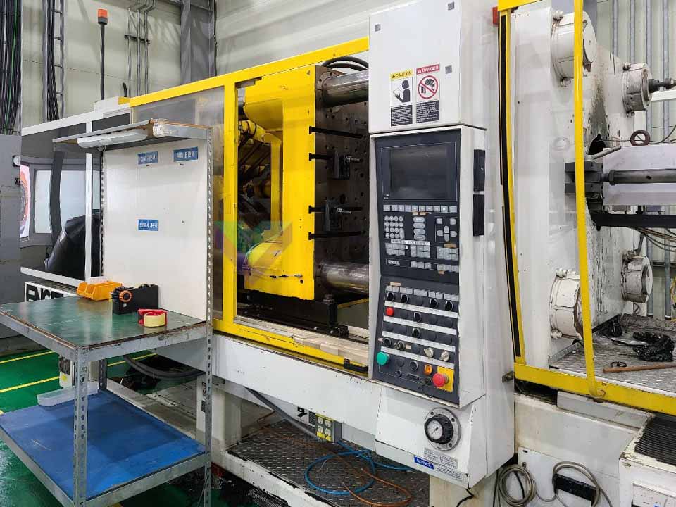ENGEL ES2050 / 450 450t injection molding machine (2001) id10427