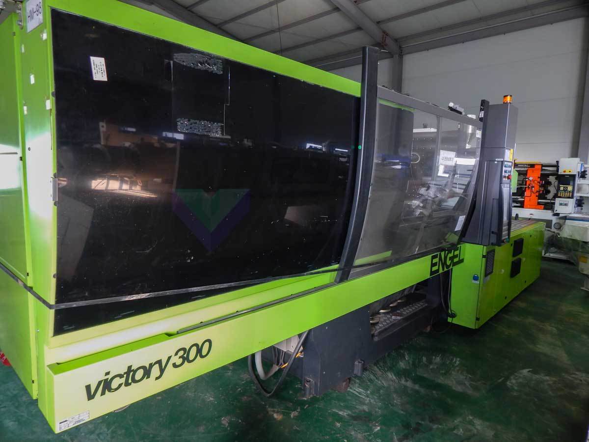 ENGEL VICTORY VC 1800 / 300 TECH PRO 300t injection molding machine (2013) id10175