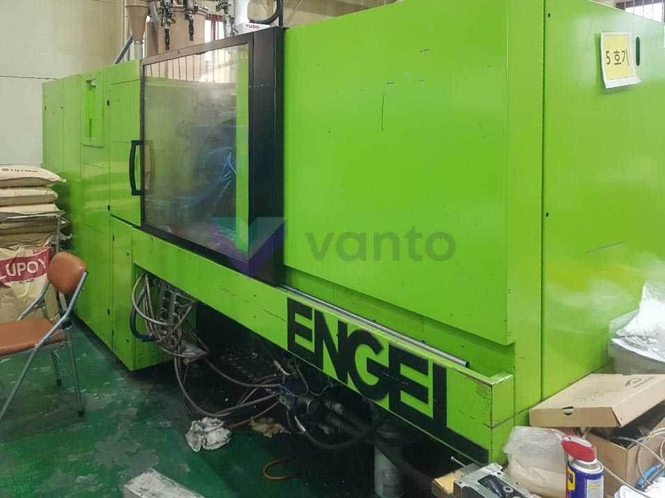 ENGEL VICTORY VC 500 / 120 TECH PRO 120t injection molding machine (2004) id10417