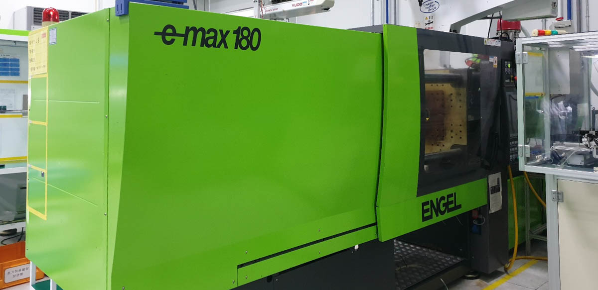 ENGEL E-MAX 440 / 180 PRO 180t all-electric injection molding machine (2012) id10284