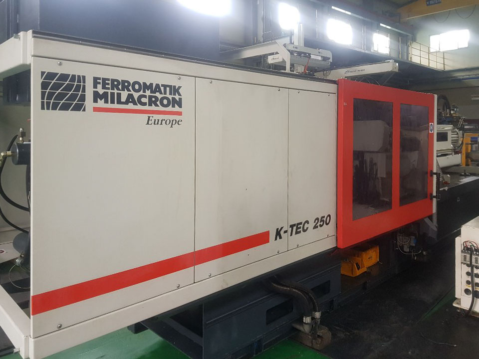 FERROMATIK K-TEC 250 S 250t injection molding machine (2006) id10233