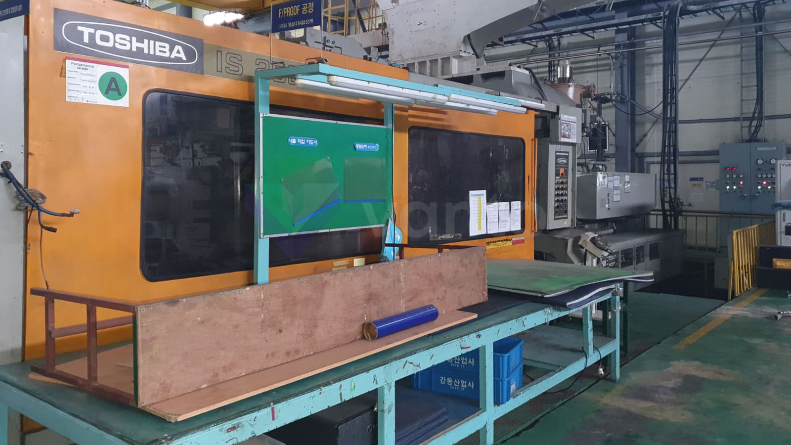 TOSHIBA IS25000E 2500t injection molding machine (1996) id10482