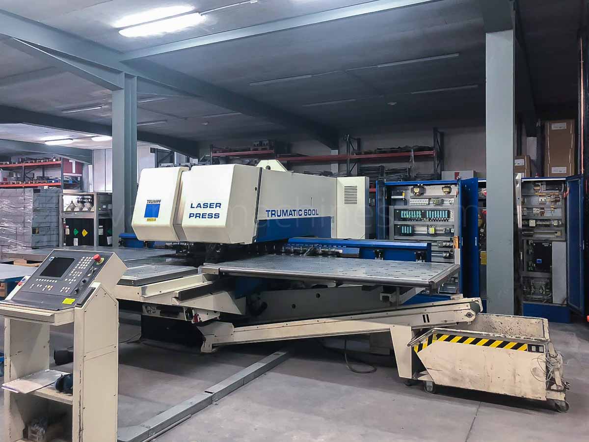 Poinçonneuse combinée au laser (CO2) TRUMPF TC 600 L - 1300 (2000) id10116