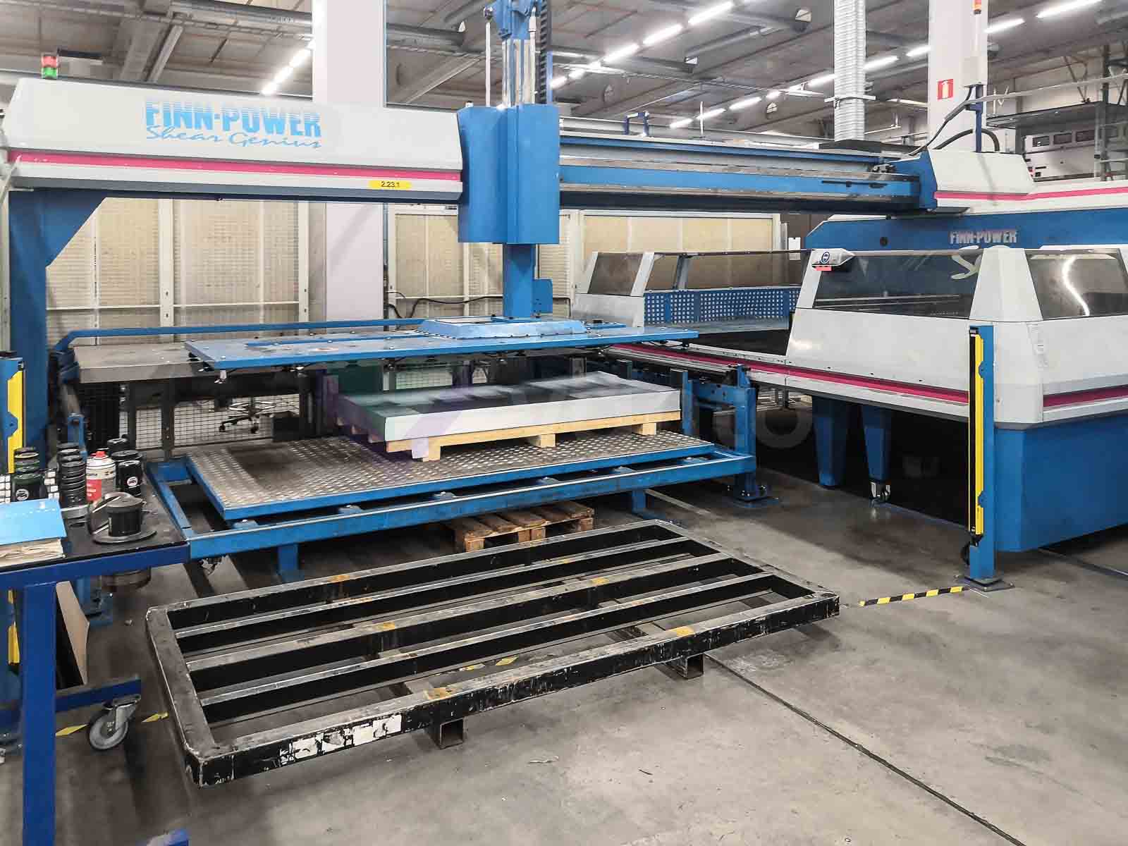 FINN POWER TRS6 CNC shear punching machine (2002) id10619