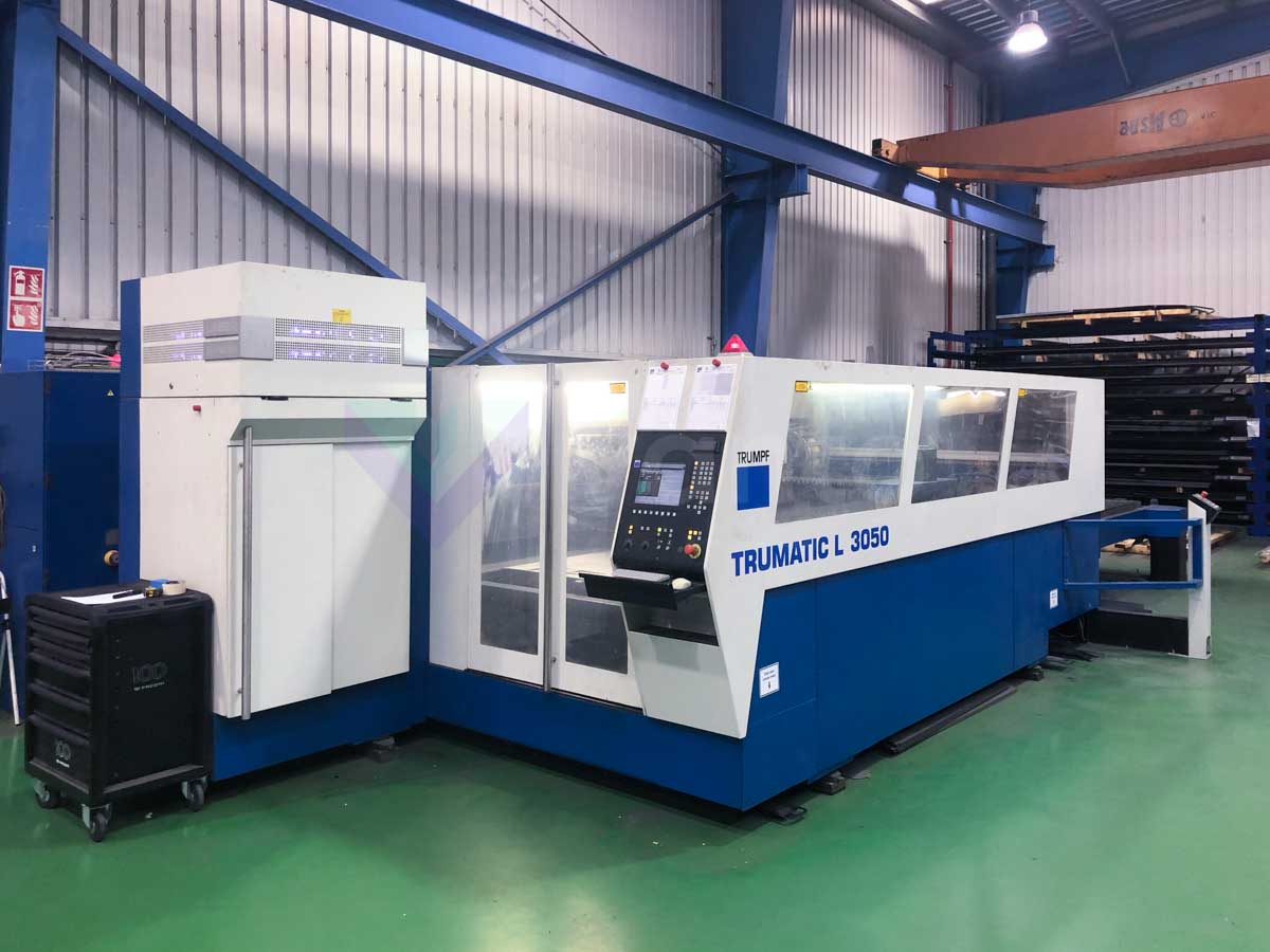 TRUMPF TRUMATIC L3050 Laser cutting machine (CO2) (2006) id10196