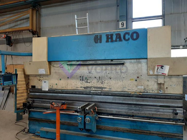 Plieuse CNC HACO PPES 30 135 (1999) id10438
