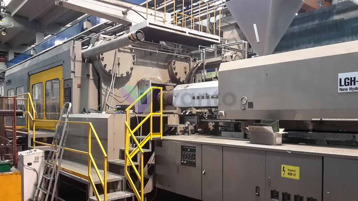 LS LGH2500M 2500t injection molding machine (2003) id10311