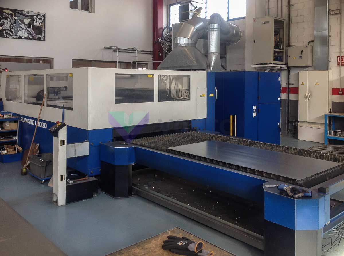 TRUMPF TRUMATIC L3030 Laser cutting machine (CO2) (2006) id10312