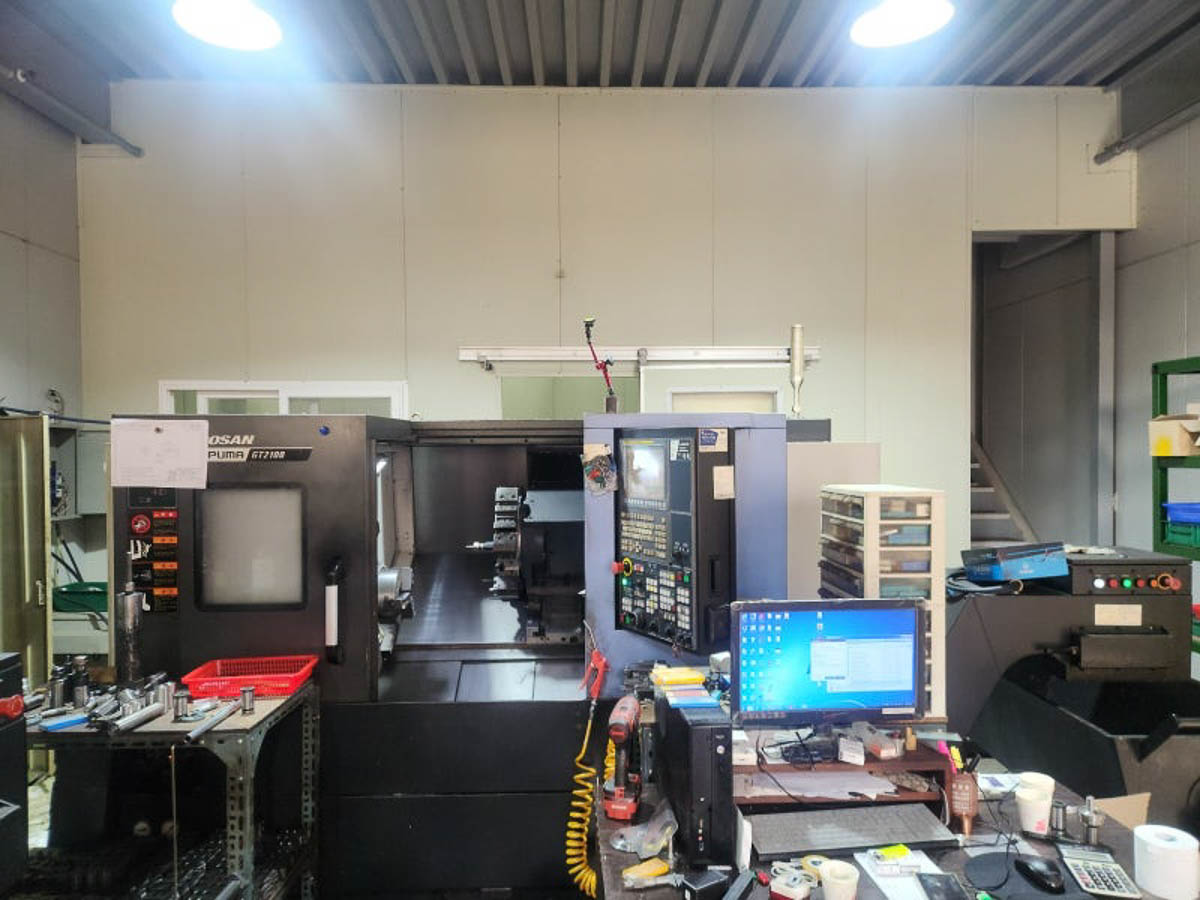 CNC torna DOOSAN DN SOLUTIONS GT 2100 (2015) id11148