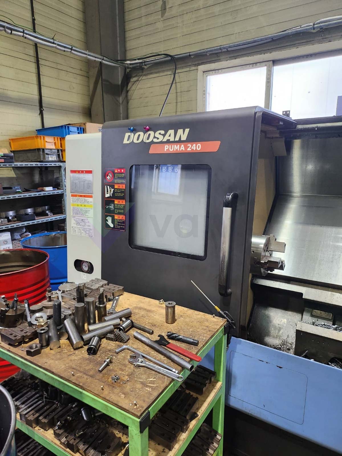 DOOSAN PUMA 240B CNC lathe (2011) id11033