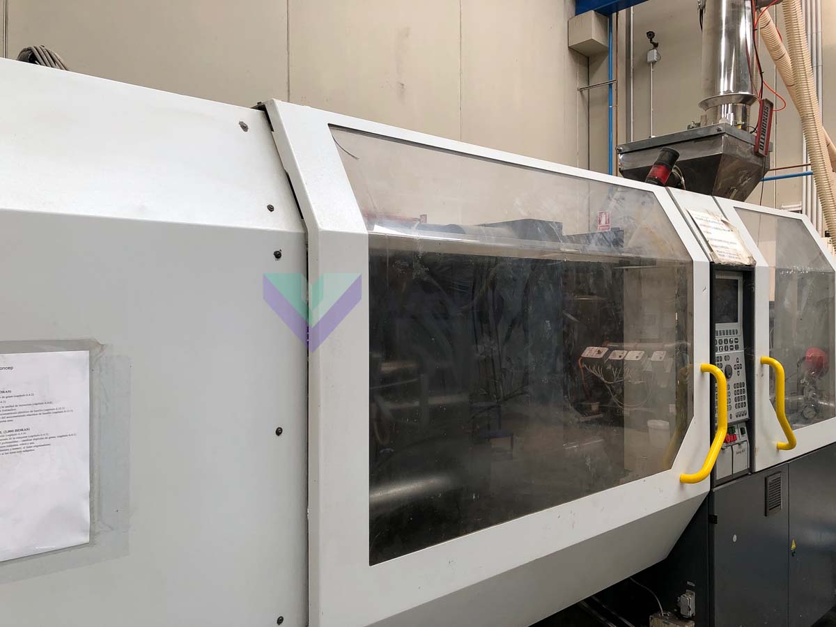 DEMAG CONCEPT 2500-1450 250t injection molding machine (2004) id10356