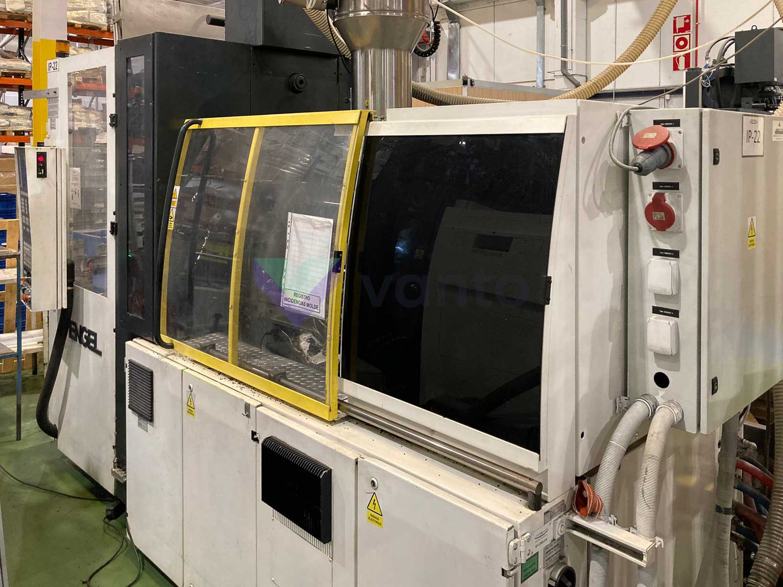 ENGEL INSERT 330 H / 70 70t vertical injection molding machine (2006) id10851