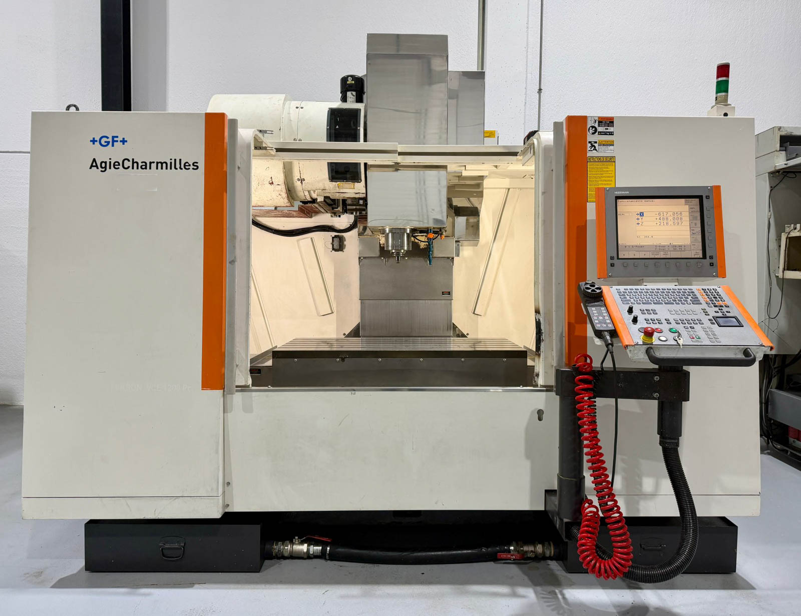 dikey işleme merkezi MIKRON VCE 1200 PRO (2011) id11353