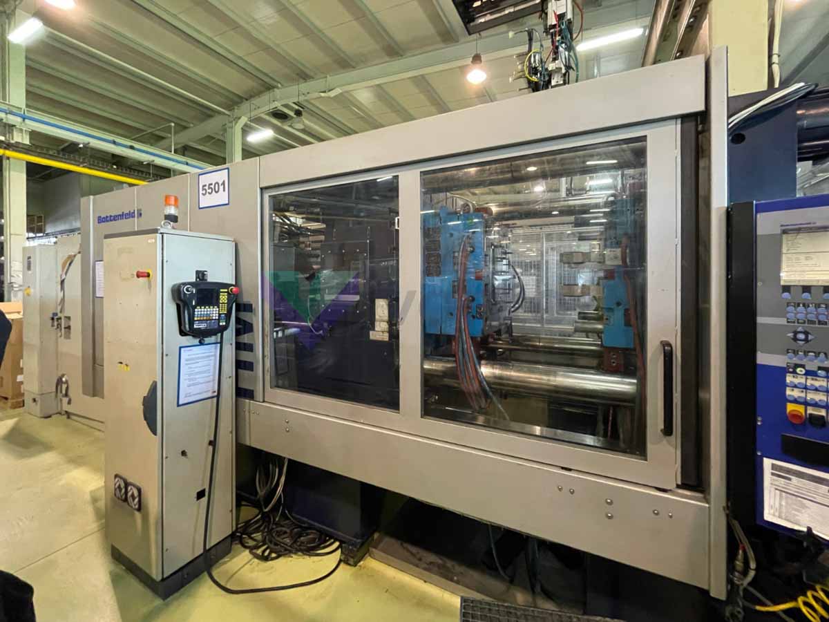 BATTENFELD HM 5500 / 4500 550t injection molding machine (2002) id10598