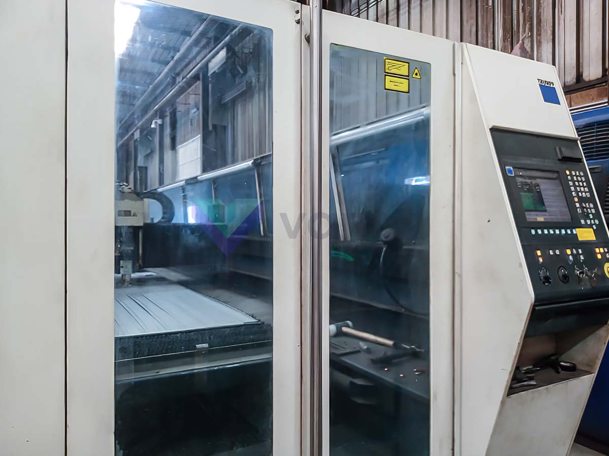 TRUMPF TRUMATIC L6050 Laser cutting machine (CO2) (2005) id10440