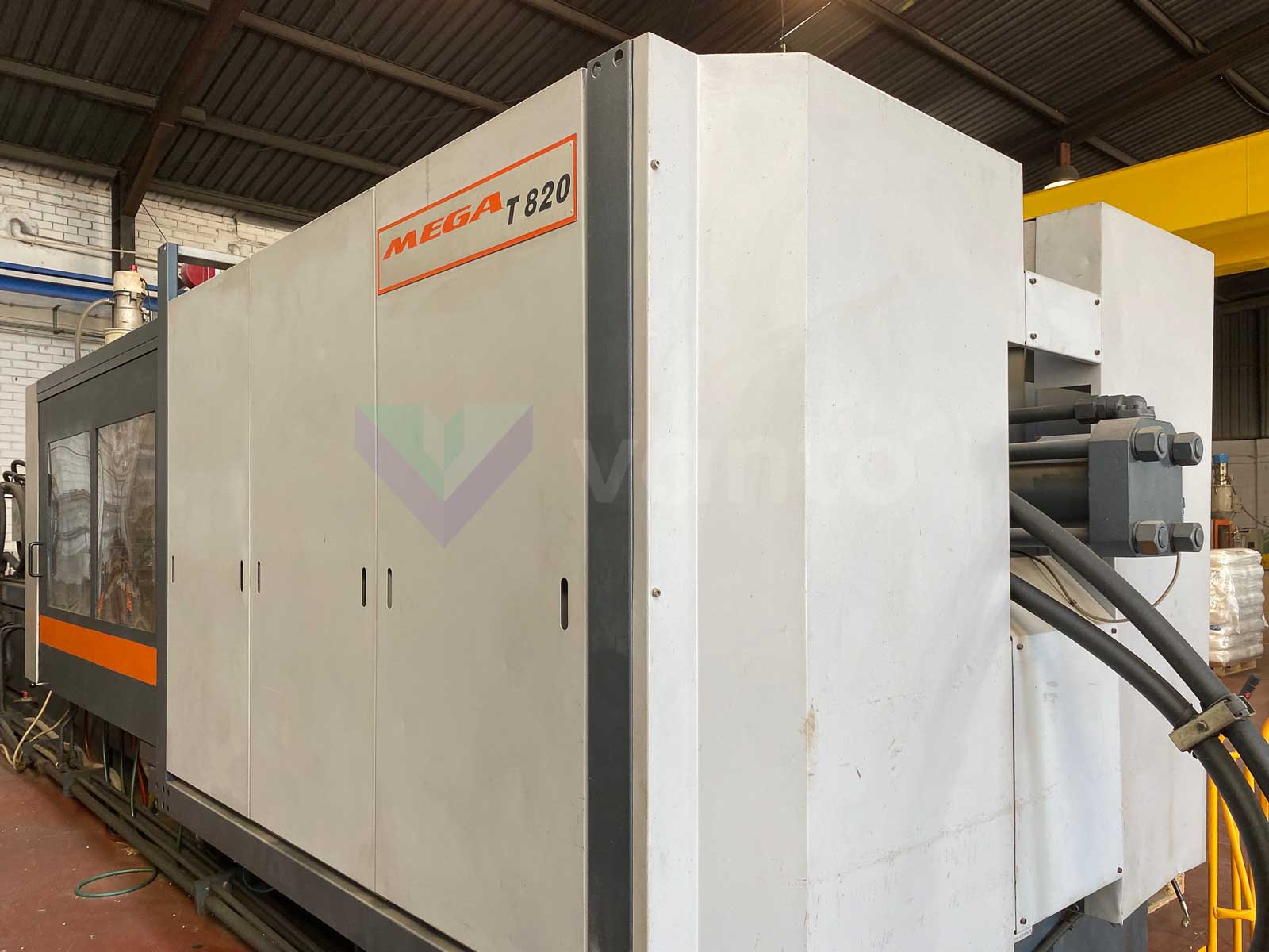 SANDRETTO MEGA T 820 820t injection molding machine (1999) id10495