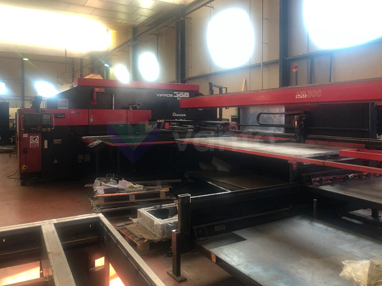 CNC delme makinesi AMADA VIPROS 368 KING (2000) id10616