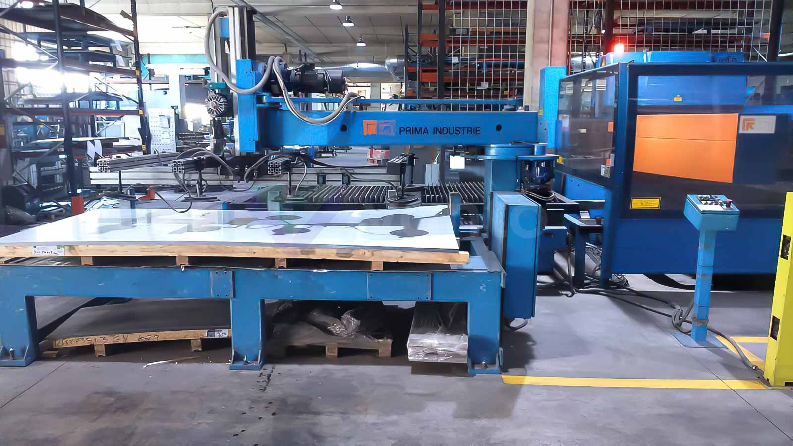 PRIMA INDUSTRIE PLATINO 1530 Laser cutting machine (CO2) (2002) id10617