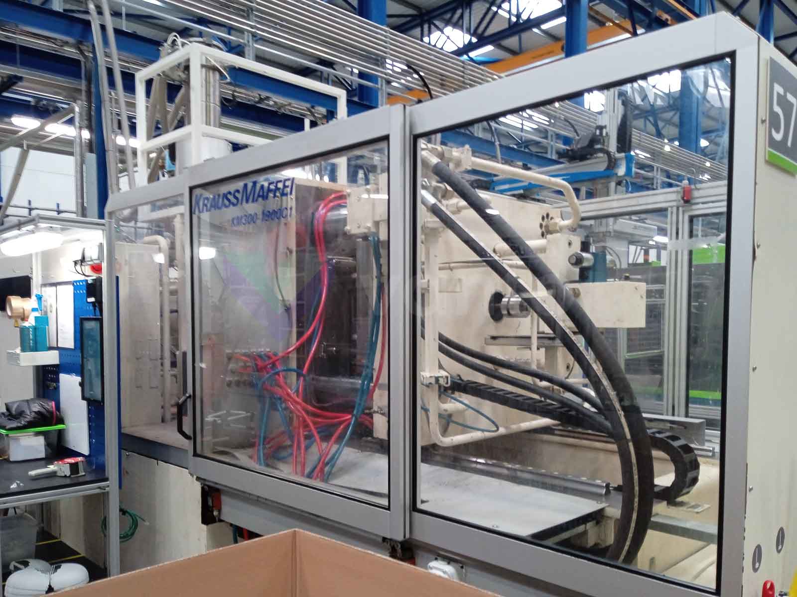 KRAUSS MAFFEI KM 300-1900 C1 300t injection molding machine (2002) id10662