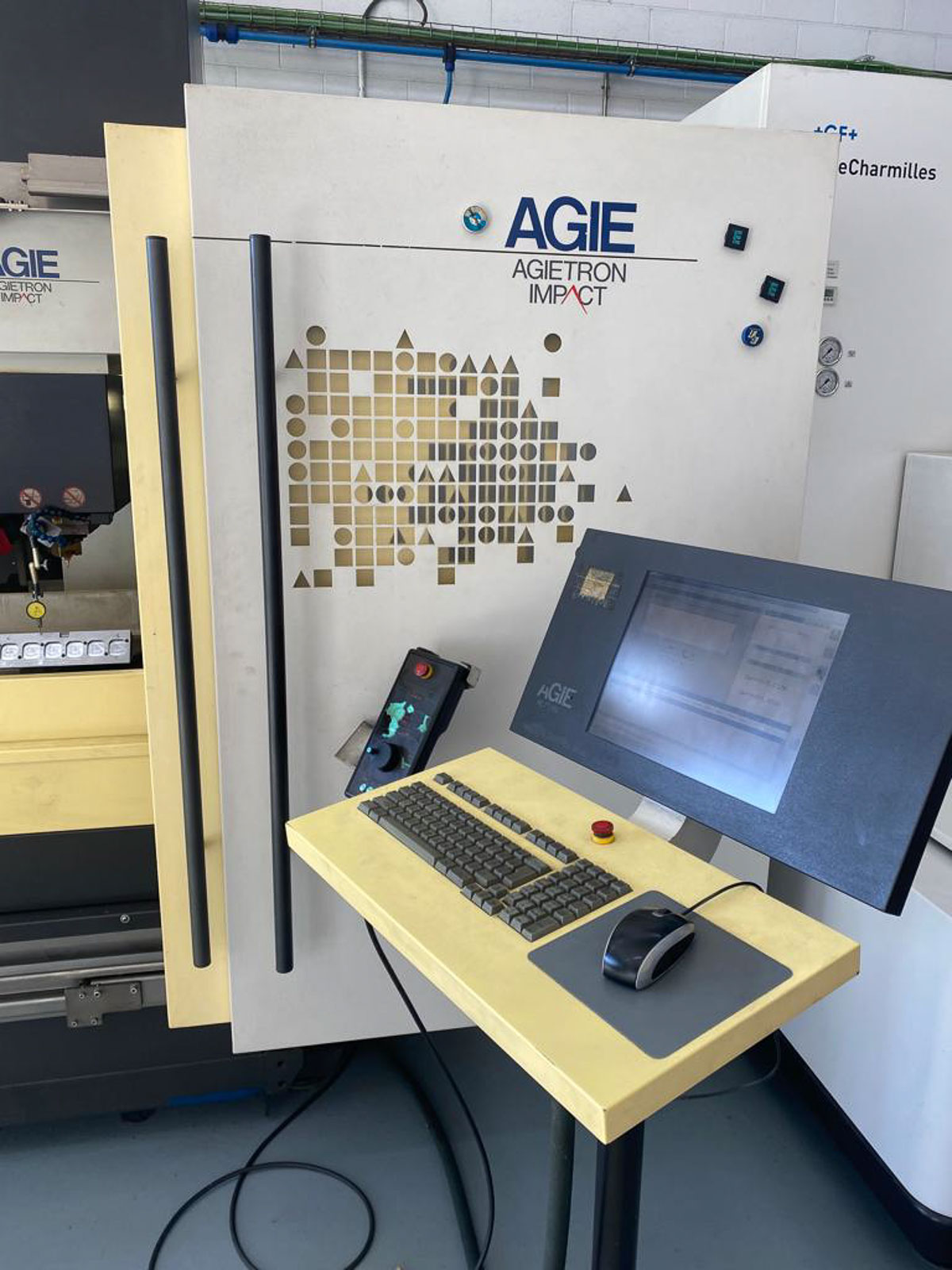AGIE AGIETRON IMPACT-3 Penetration EDM machine (2003) id10998
