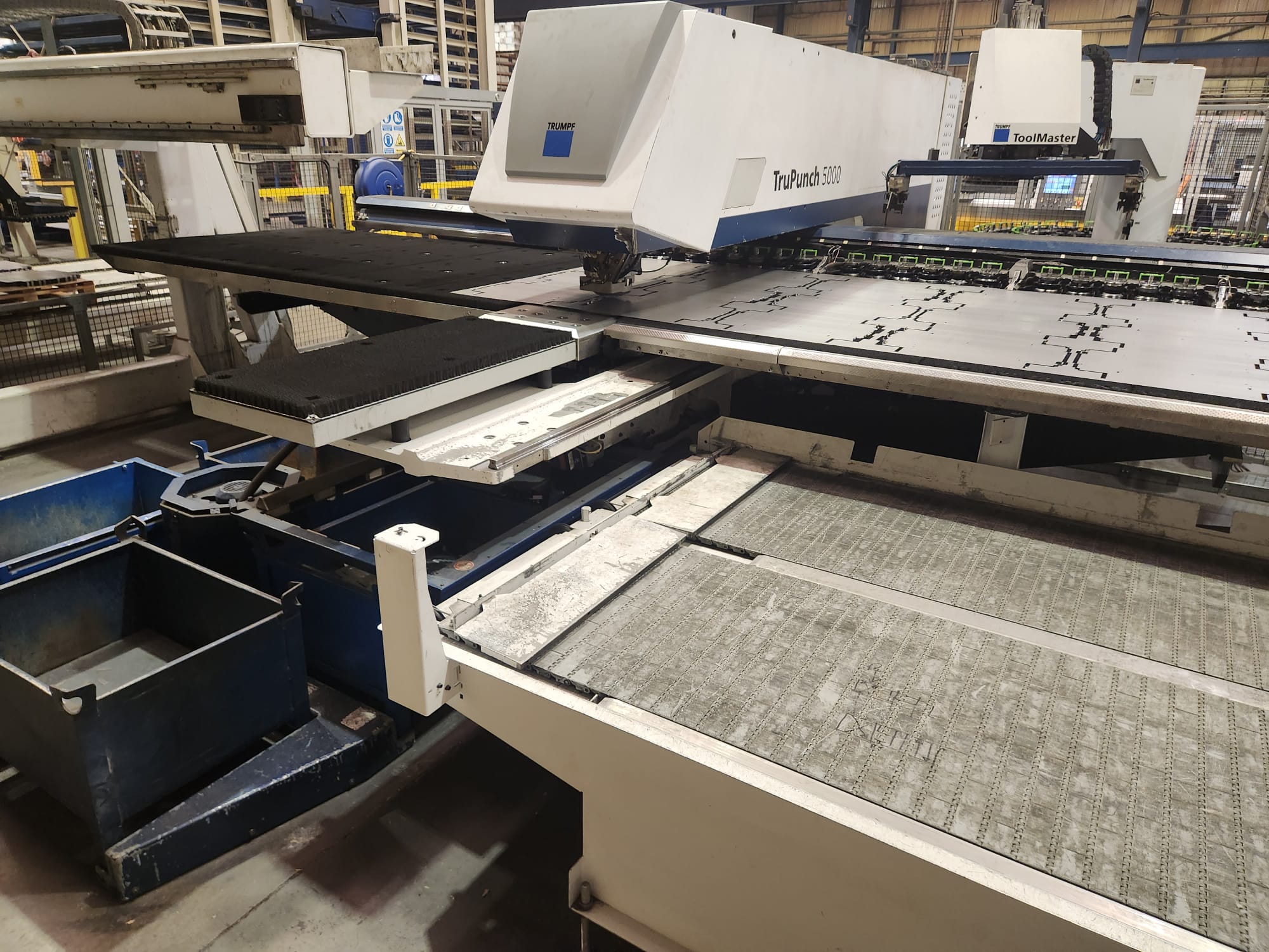 Punzonatrice CNC TRUMPF TruPunch 5000 (2009) id11112
