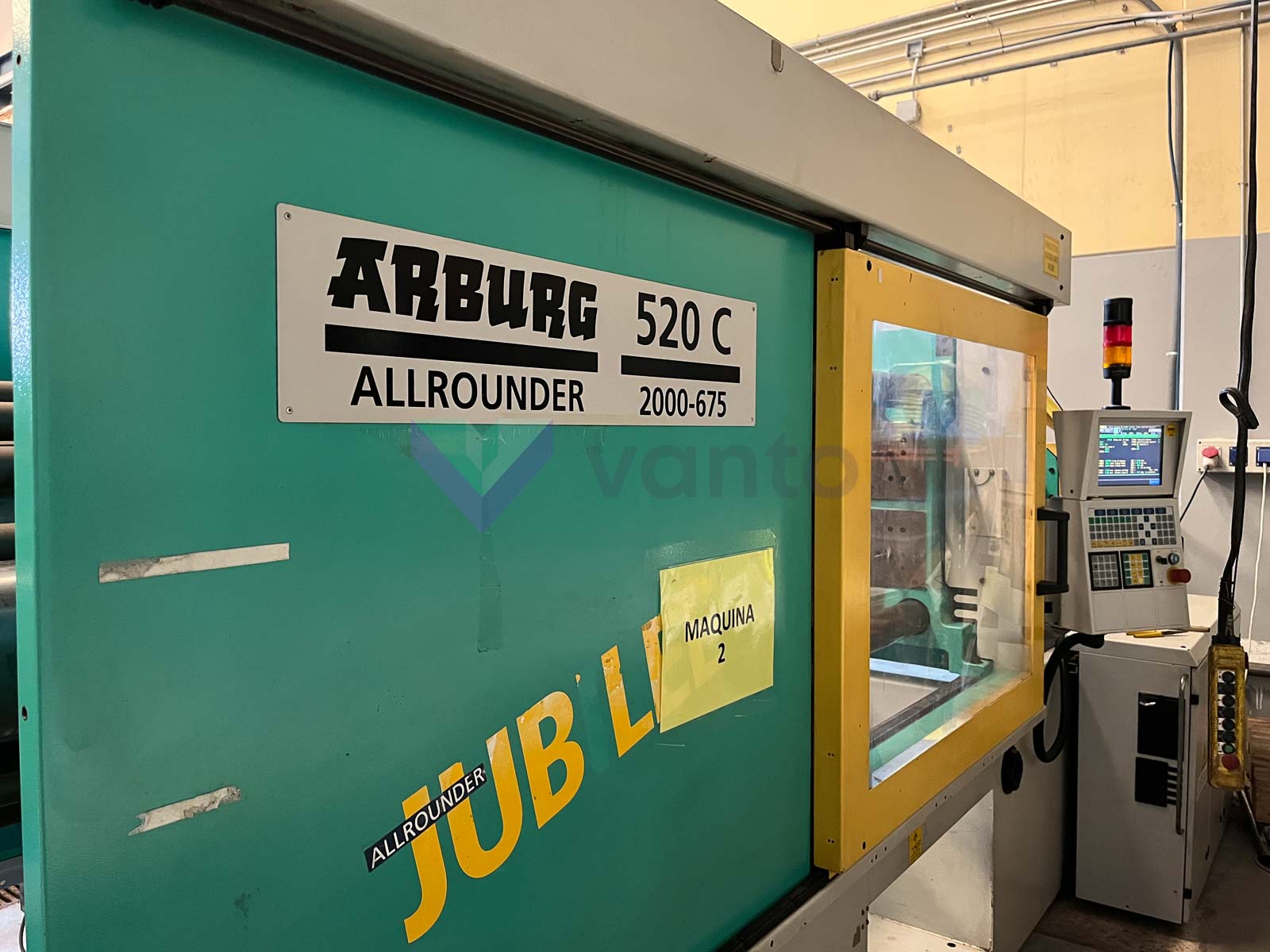 ARBURG 520 C ALLROUNDER 2000 - 675 200t injection molding machine (2003) id10957
