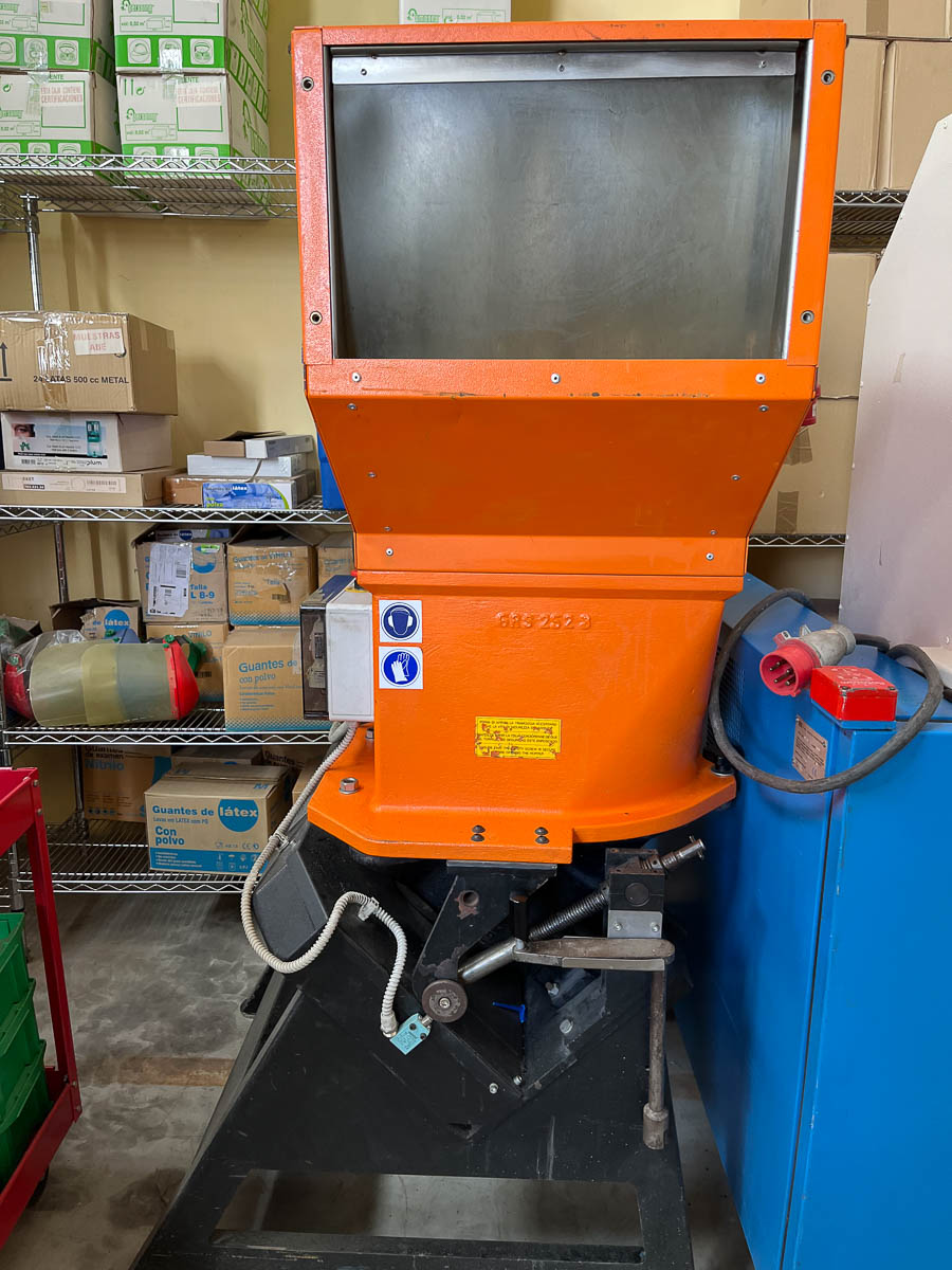 DIPRE TA 132 M6 PC Grinder (2000) id11213